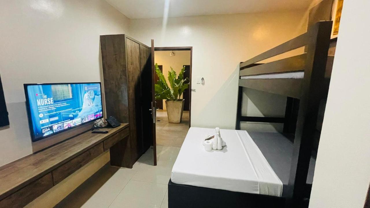 A&E Apartelle Bacolod Eksteriør bilde